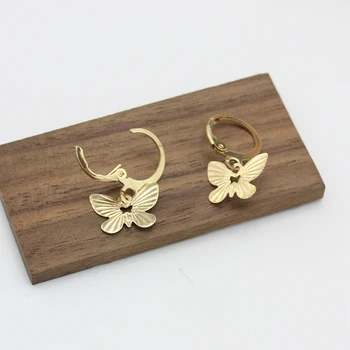 Серьги-бабочки из сплава золота для женщин, простые украшения для ушей в виде животных и насекомых, украшения для свадебной вечеринки, Рождественский подарок для девочек